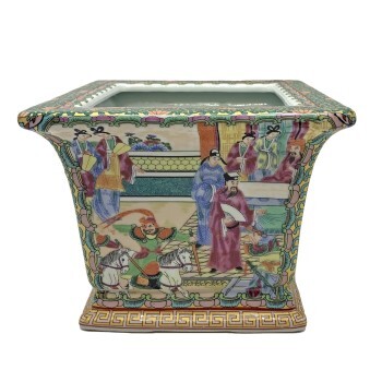 Porcelain Cachepot in Rose Medallion